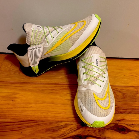 Women’s Nike Flyease Hannah size 8.5 - Picture 1 of 6